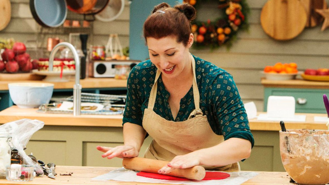 WATCH: 'The Great Holiday Baking Show' Season 2: Stream Episodes Online ...