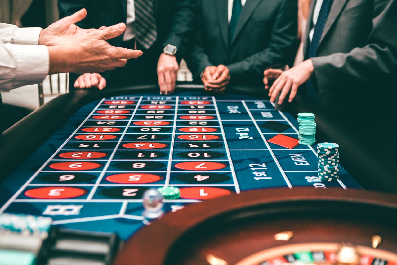 How to Protect Yourself From Illegal Gambling Operators