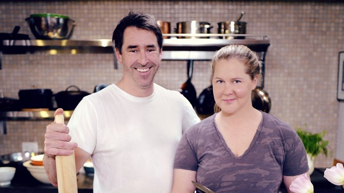 season 3 of Amy Schumer Learns to Cook
